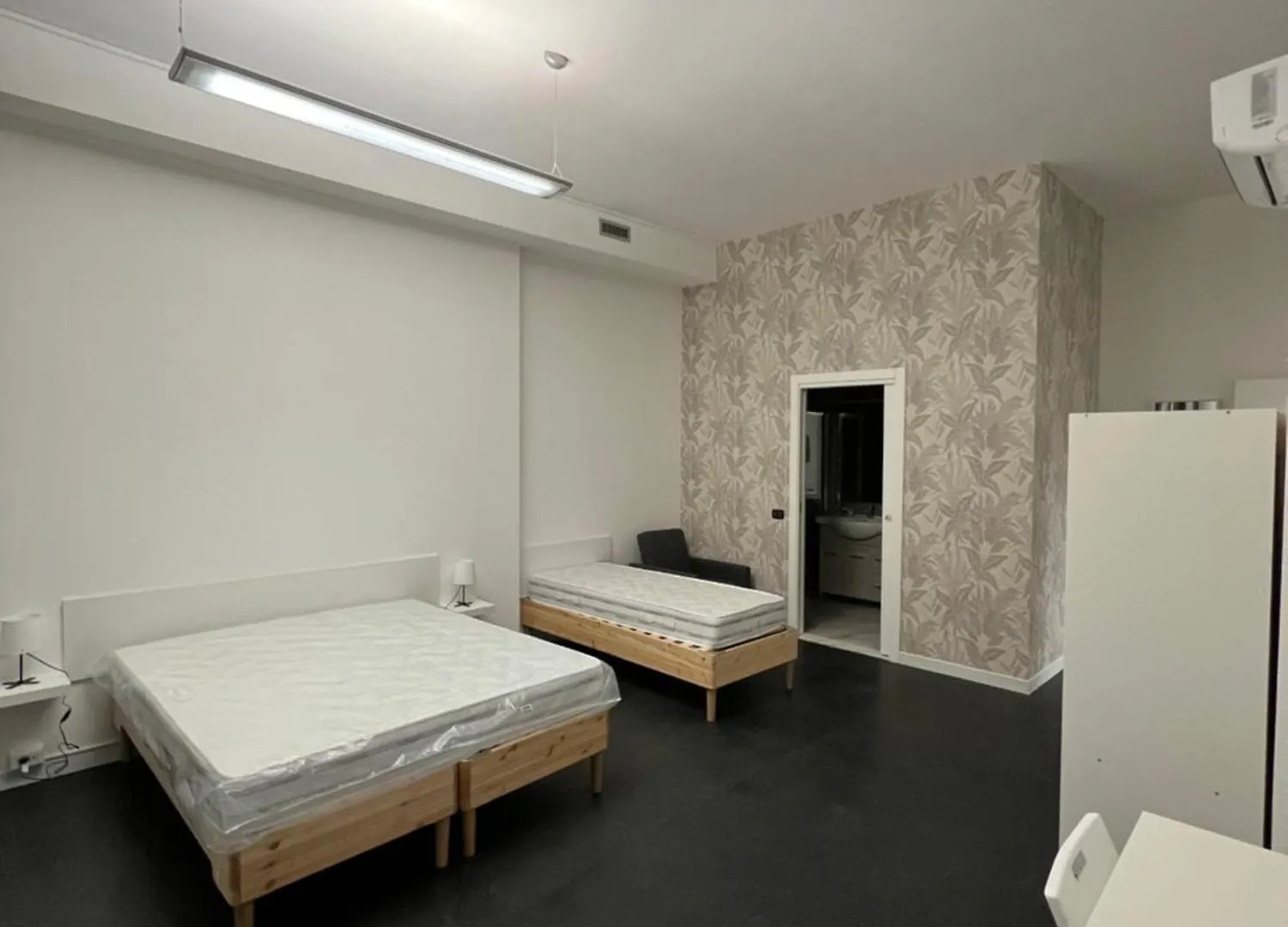 The Rock House Affittacamere Con Bagno Privato