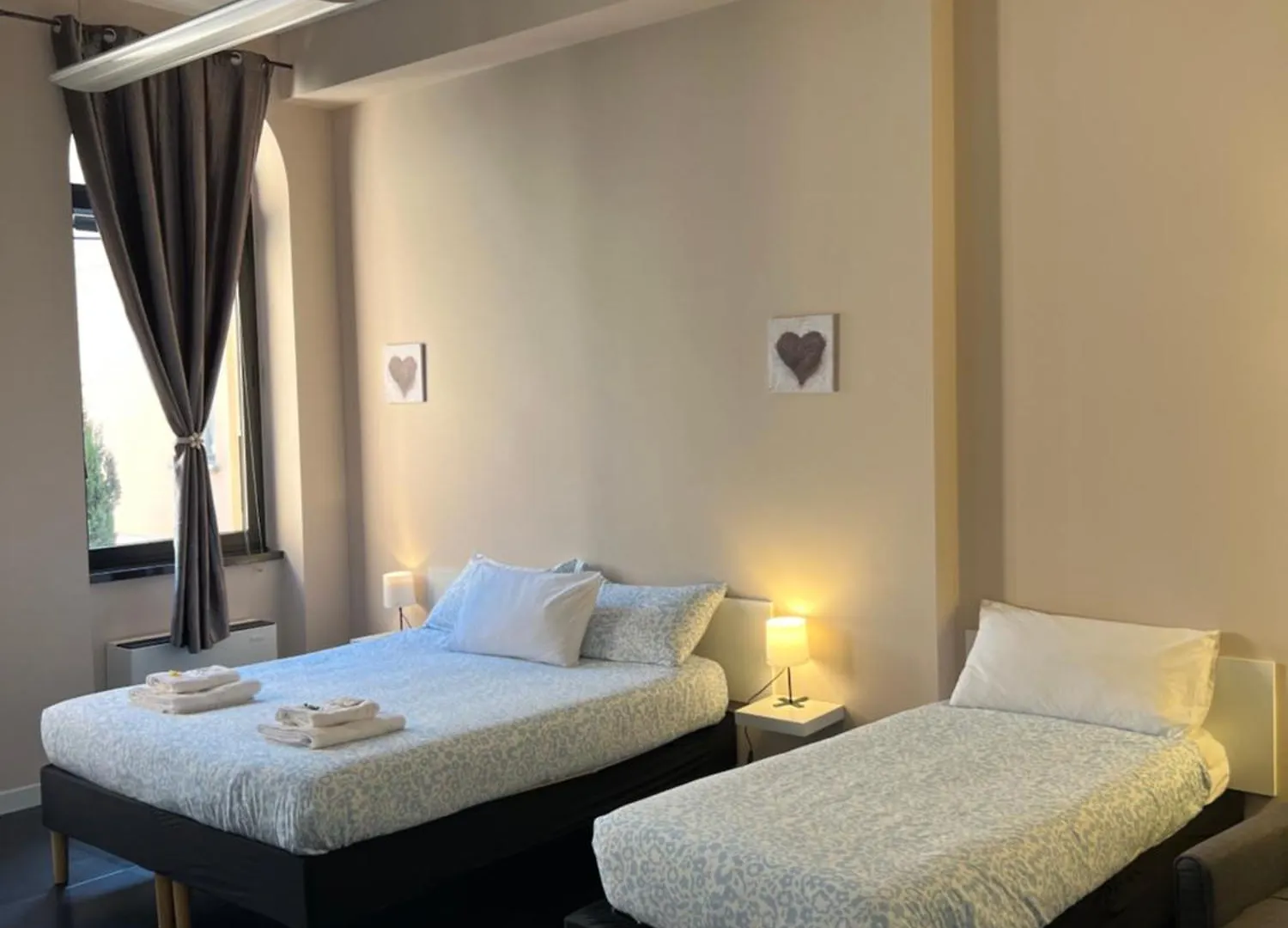 The Rock House Affittacamere Con Bagno Privato 0*, Piacenza