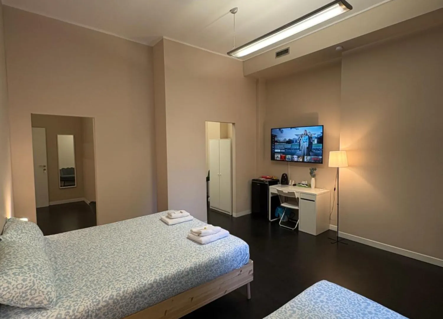 The Rock House Camere Con Bagno Privato Piacenza